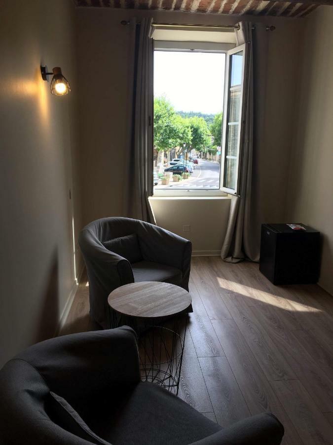 Le Cheval Blanc Acomodação com café da manhã La Bastide-des-Jourdans Exterior foto